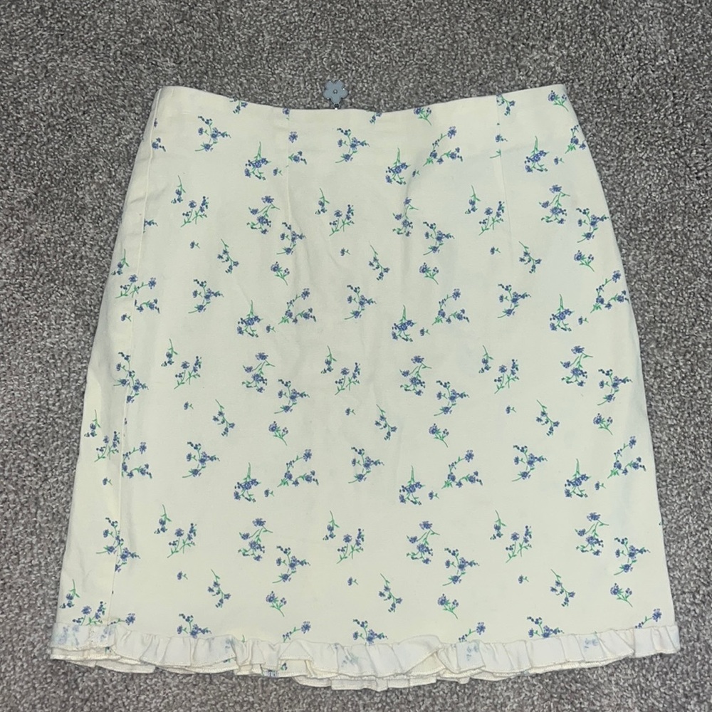 urban outfitters yellow tight mini skirt with lavender floral print.